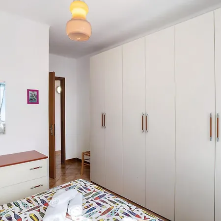 Apartment Paola *
